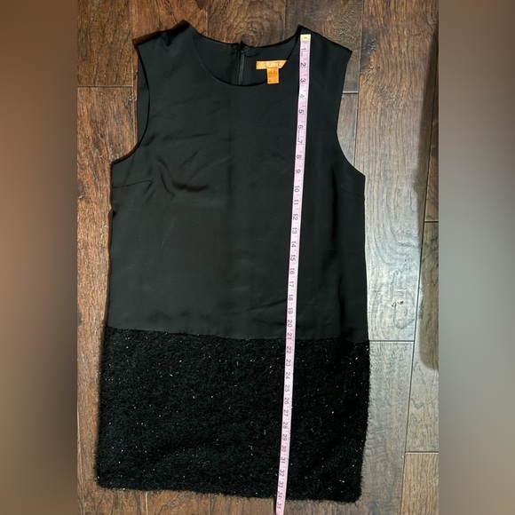 Joe Fresh Sheath Perfect Party Black Dress Faux Fur Detail on Bottom! SZ 4 Hot! - Picture 4 of 9